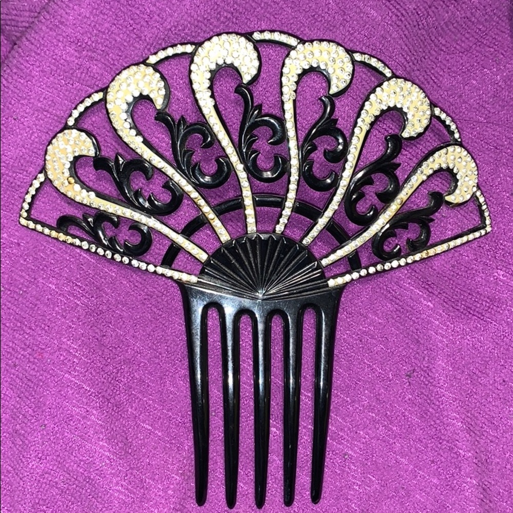 1930’s Crystal fan hair comb mint condition rare